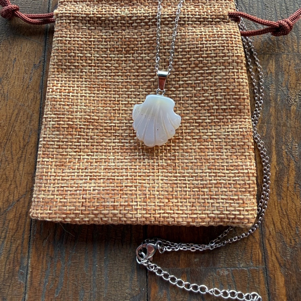 Grey Agate Shell Necklace Grey Agate Pendant Crystal Necklace